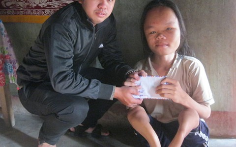 Bạn đọc hỗ trợ 2,7 triệu đồng cho Sơn “thủy tinh”