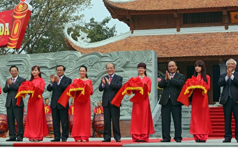 Khai hội gò Đống Đa