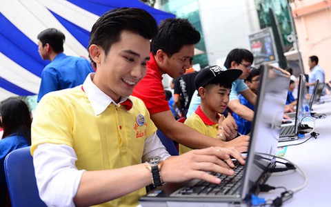 Ấm áp cánh thiệp xuân biển đảo