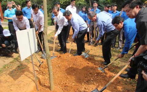 ​Khởi động Tháng Thanh niên 2015