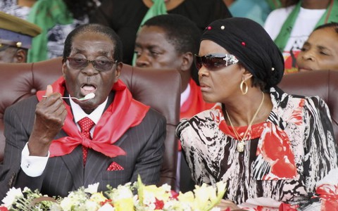 Tiệc sinh nhật triệu đô của Tổng thống Zimbabwe gây tranh cãi
