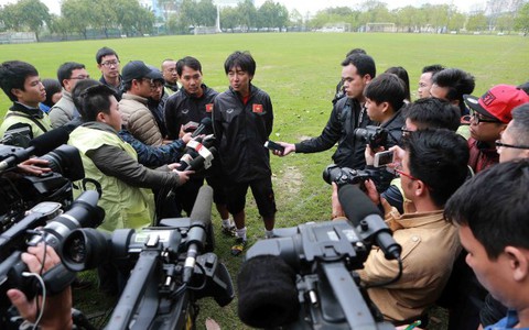 HLV Miura: "Giáo án tôi đưa ra với tuyển Olympic VN  là bình thường"