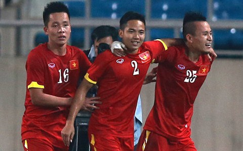 Huy Toàn giúp Olympic VN đá bại Indonesia