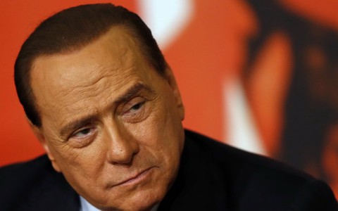 Cựu thủ tướng Ý Berlusconi trắng án