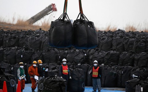 4 năm sau thảm họa Fukushima: 30 triệu tấn rác thải phóng xạ