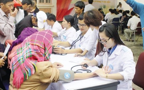 Đào tạo các bác sĩ trẻ tình nguyện về 62 huyện nghèo