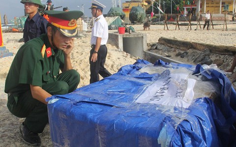 Cứu người giữa trùng khơi - Kỳ 5: Thuốc quý như vàng