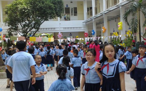 Hai trường tiểu học quận 1 đạt chuẩn kiểm định
