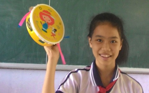 Khi trống lắc thay cây thước