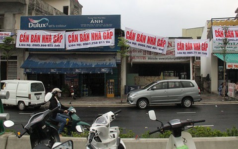Hàng loạt hộ dân ngã ba Huế rao bán nhà