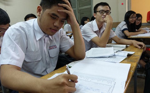 Lý, hóa “được mùa”, đìu hiu sử, địa