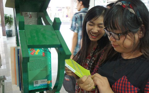 Chuyện tử tế quanh một cây sách