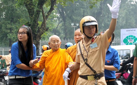 Công an và "căn cứ lòng dân"