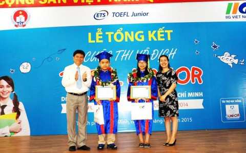 Hai học sinh TP.HCM vô địch cuộc thi TOEFL Junior 2014