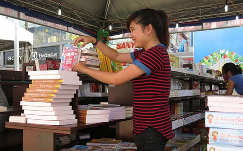 300.000 lượt người đến hội sách TP Cần Thơ