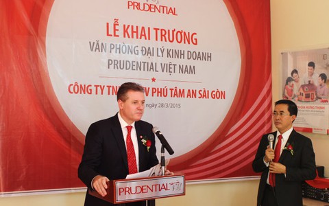 Prudential bắt đầu chuỗi mô hình văn phòng đại lý kinh doanh mới
