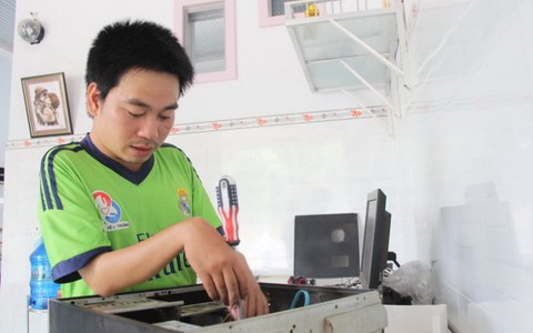 Chàng trai truyền lửa yêu thương