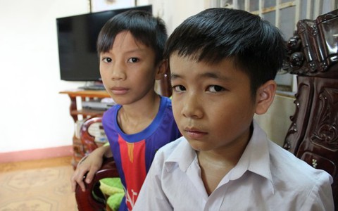 Làm ơn hãy thương con nít