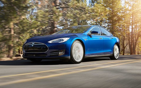 Ra mắt Tesla Model S 70D dẫn động hai cầu