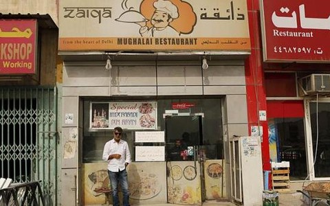 Nhà hàng ở Qatar cho người nghèo ăn miễn phí