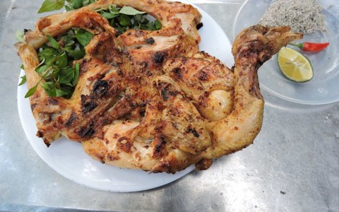 Đến đèo Le ăn gà tre