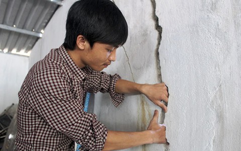 Thi công quốc lộ gây nứt nhà: Dân chưa nhận được đền bù