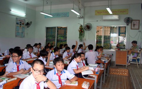 Hù dọa học sinh bằng điểm số