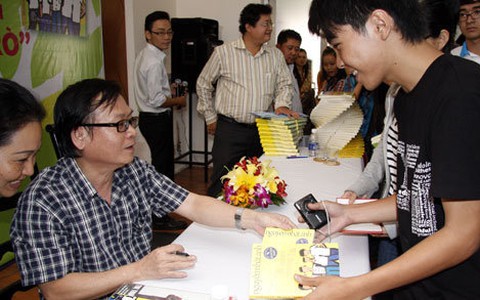 Nhà văn Nguyễn Nhật Ánh giao lưu với bạn đọc Đà Nẵng