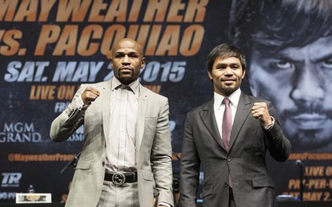 Vé trận siêu quyền Anh Mayweather - Pacquiao bán sạch trong một phút