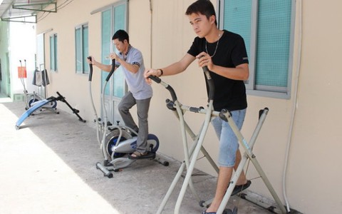 Nhà trọ công nhân có thư viện, máy tập thể dục