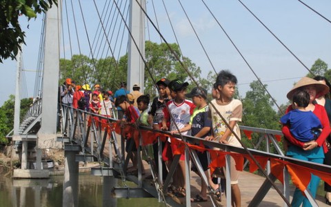 “Kiến tạo nhịp cầu” khánh thành cây cầu thứ 4