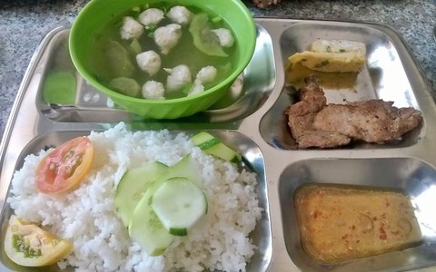 Doanh nghiệp tư nhân nối quán cơm Nụ Cười 2.000đ ra Ninh Thuận