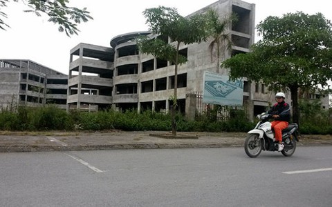 “Không nơi nào xài tiền tùy tiện như ở Việt Nam”