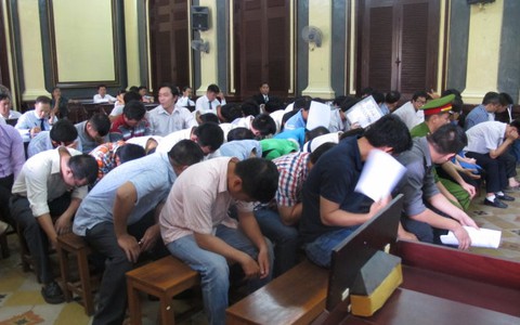 Bị cáo phản đối vì tiền đánh bạc lớn hơn thực tế