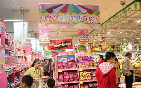 Đồ chơi tết thiếu nhi khuyến mãi ì xèo vẫn "chết lặng"