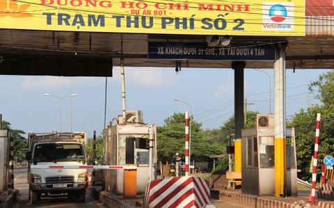 Ra ngõ gặp trạm thu phí