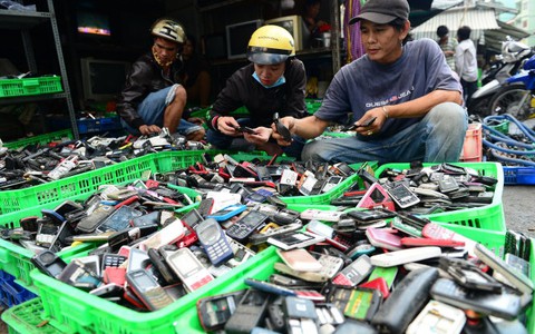 Thu hồi đồ điện tử, xe máy thải bỏ có khả thi?