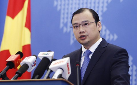 Yêu cầu Trung Quốc chấm dứt xây dựng tại Trường Sa, Hoàng Sa