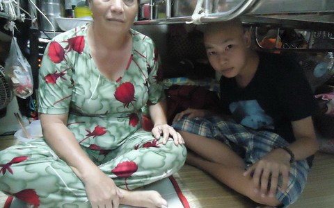 Bệnh nan y hành hạ cậu học trò mồ côi