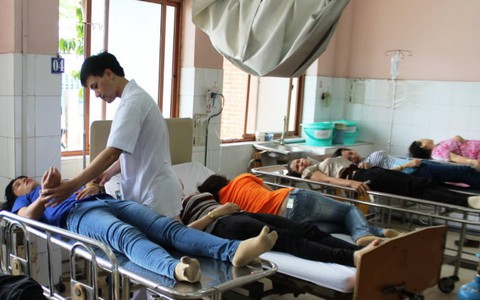 ​Công nhân nghi ngộ độc mùi sơn tái nhập viện