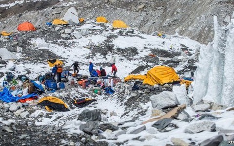 Động đất Nepal làm dịch chuyển núi Everest