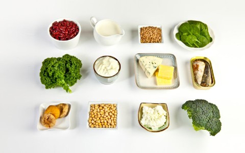 3 vitamin giúp bạn đẩy lùi nỗi lo loãng xương