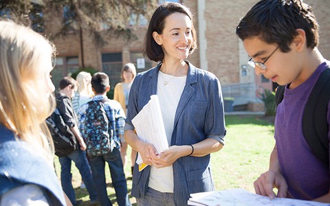 Sự khác nhau giữa tú tài quốc tế và A-levels?