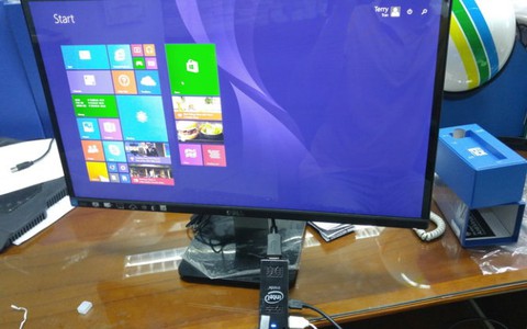 Máy tính tí hon Intel Compute Stick ra mắt