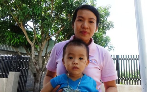 Chuyển vụ bé trai trầy trụa đầy mình cho Công an TP Phan Thiết