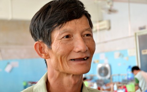 Nhổ hết hàm răng
dù không đau răng