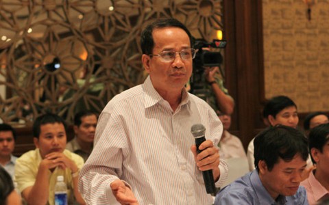 Quản lý kém, buôn gian bán lận tràn lan