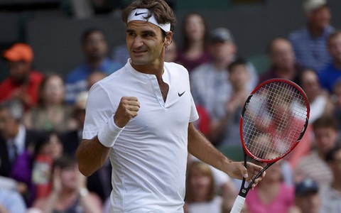 Federer và Murray vào tứ kết, Djokovic phải chờ
