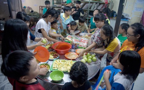 Đưa các em nhỏ nhà Hạnh Phúc
về với người thân