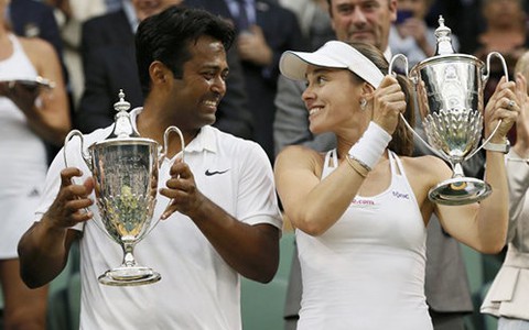Bất ngờ từ “lão bà” Hingis